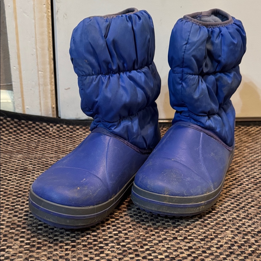 Crocs Blue Kids Snow Boots size 2